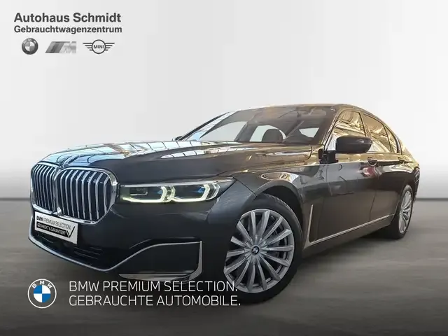 BMW 750