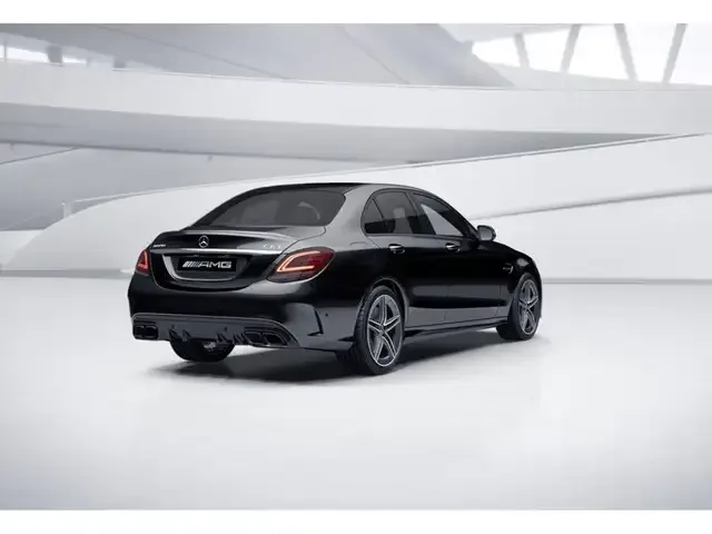 Mercedes-Benz C 63 AMG