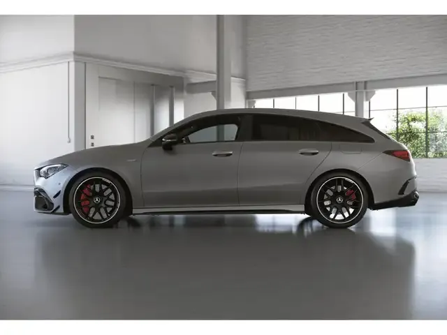 Mercedes-Benz CLA 45 AMG