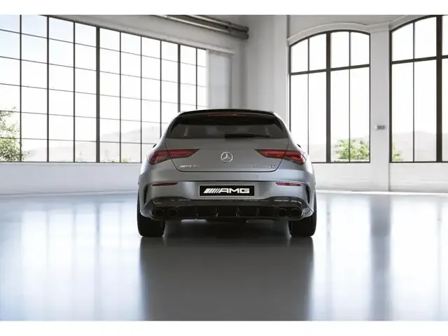 Mercedes-Benz CLA 45 AMG