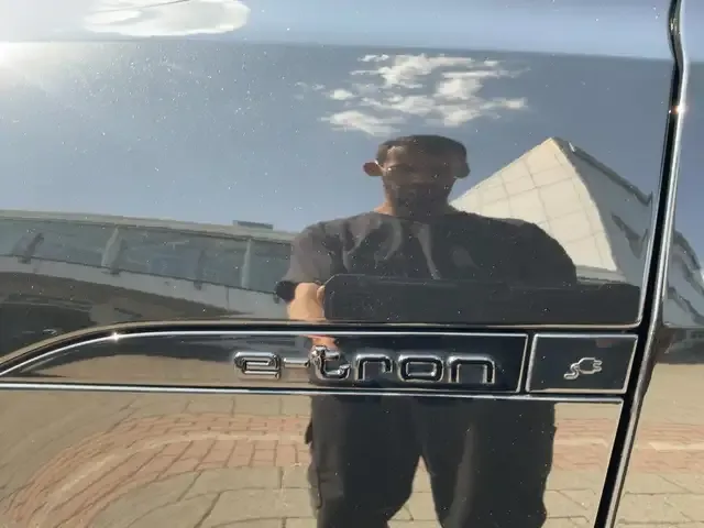 Audi Q8 e-tron