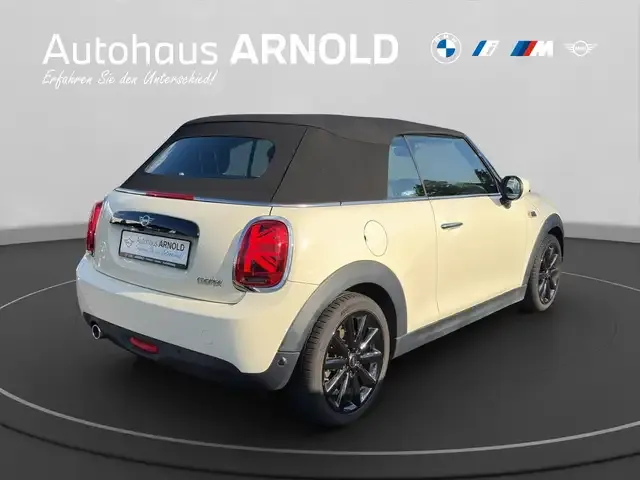MINI Cooper Cabrio