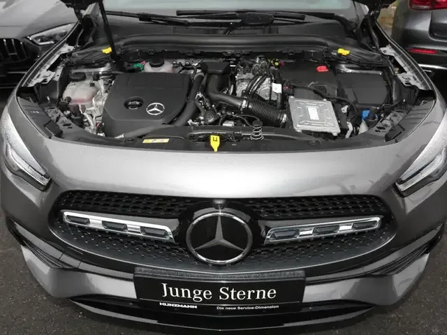 Mercedes-Benz GLA 250