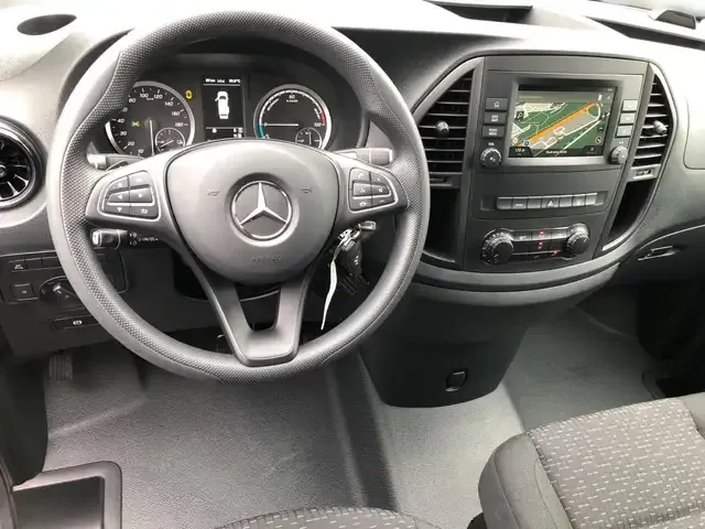 Mercedes-Benz Sonstiges