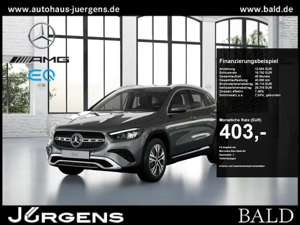 Mercedes-Benz GLA 220