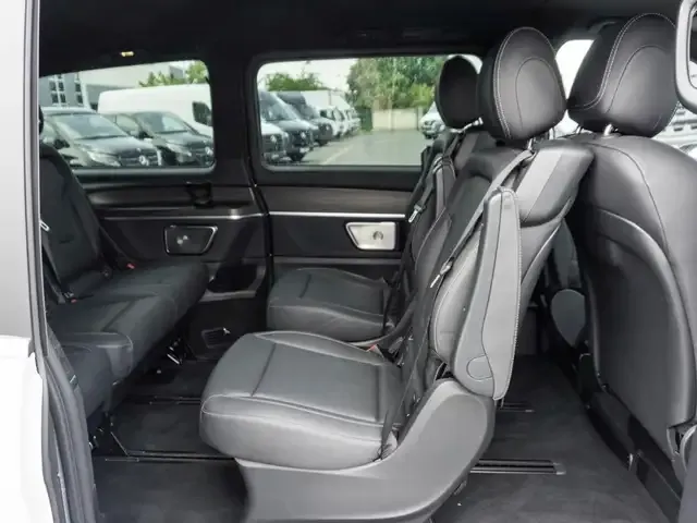 Mercedes-Benz EQV 300