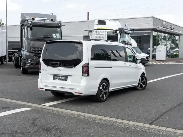 Mercedes-Benz EQV 300