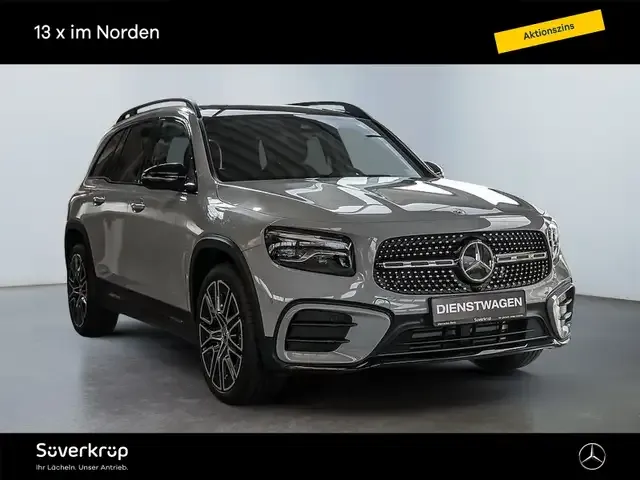 Mercedes-Benz GLB 220