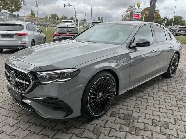 Mercedes-Benz E 200
