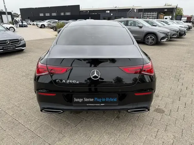 Mercedes-Benz CLA 250