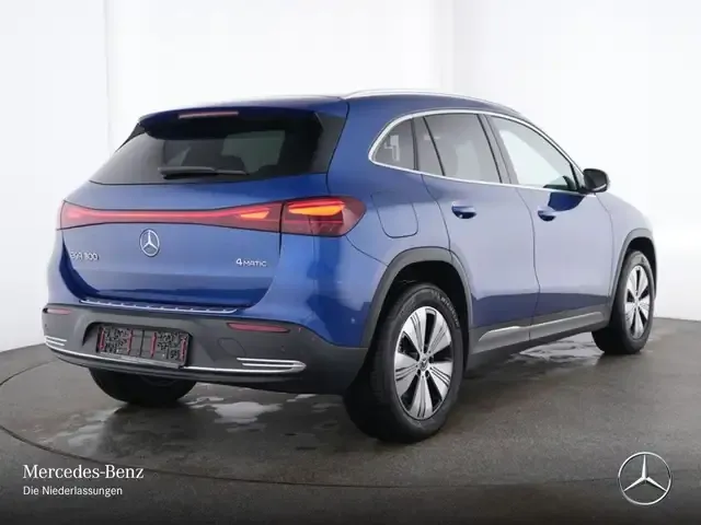 Mercedes-Benz EQA 300