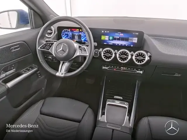 Mercedes-Benz EQA 300