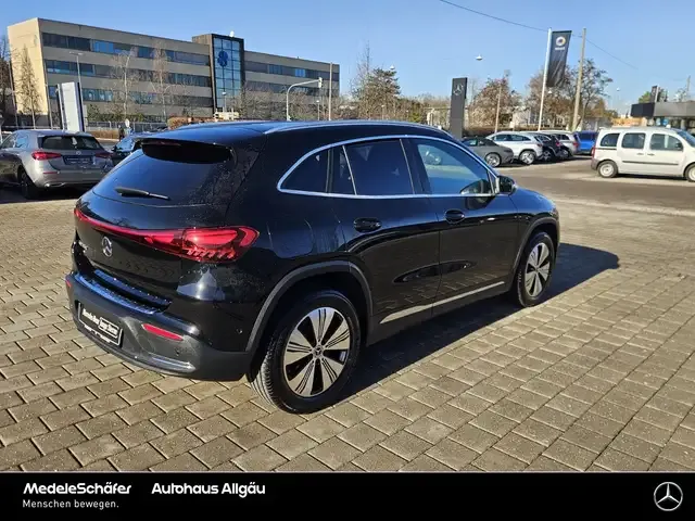 Mercedes-Benz EQA 250