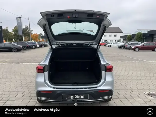 Mercedes-Benz EQA 300