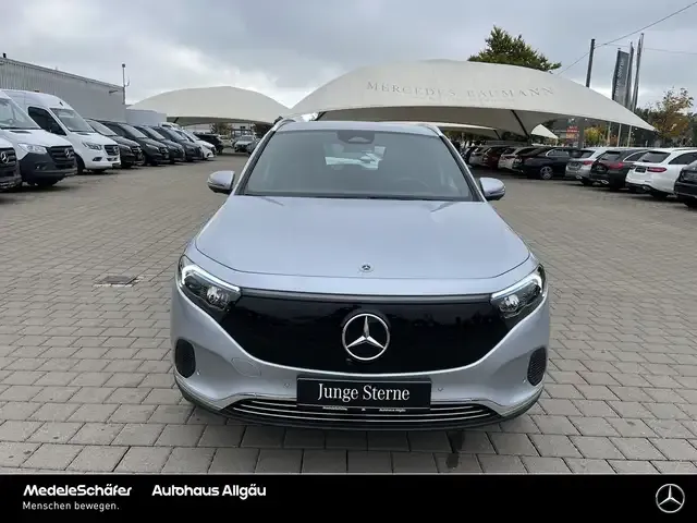 Mercedes-Benz EQA 300
