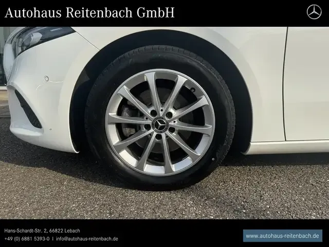 Mercedes-Benz A 200