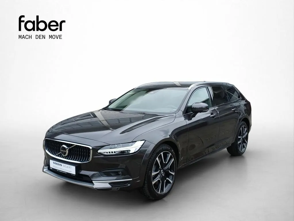 Volvo V90 Cross Country