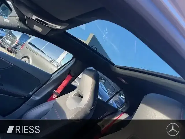 Mercedes-Benz A 35 AMG