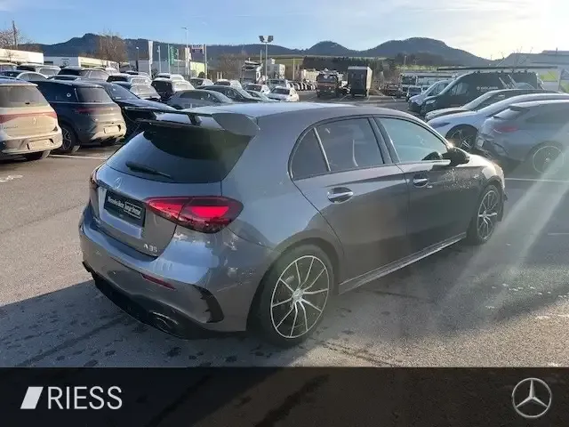 Mercedes-Benz A 35 AMG