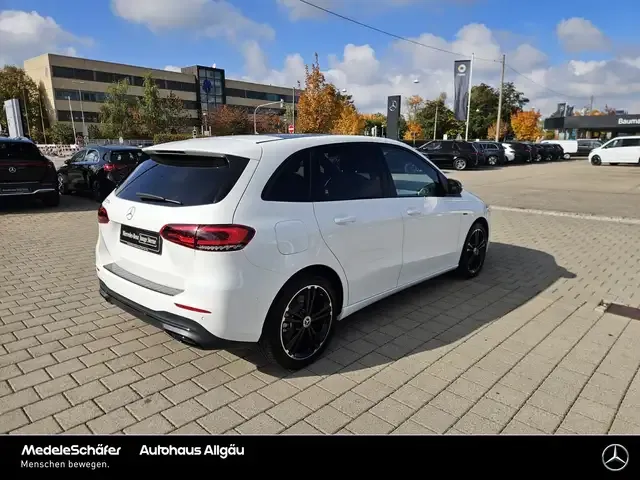 Mercedes-Benz B 250