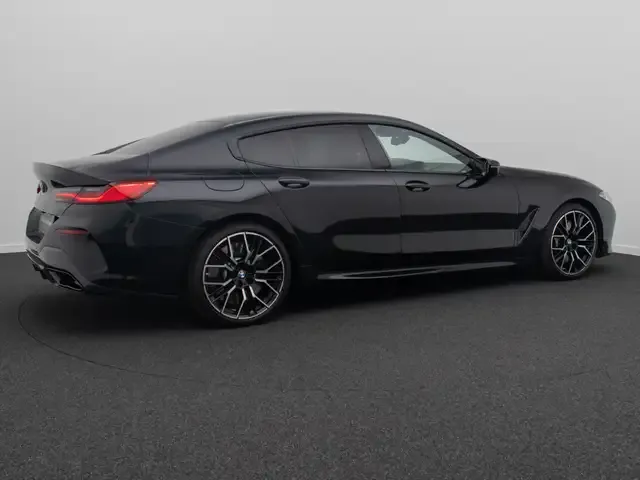 BMW M850