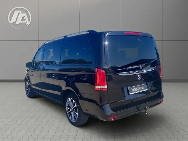 Mercedes-Benz V 250
