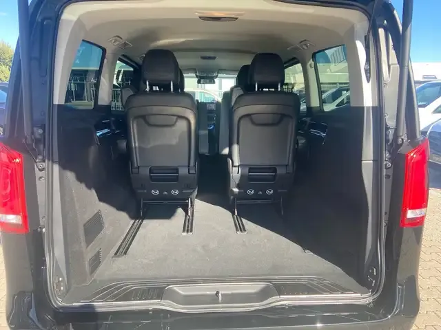 Mercedes-Benz V 250