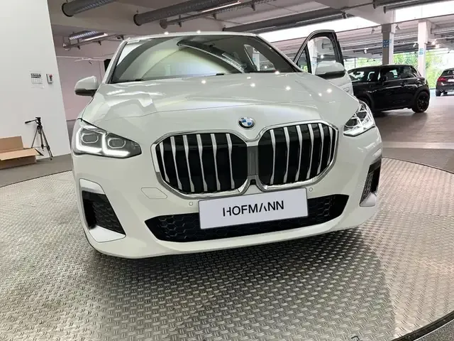 BMW 220