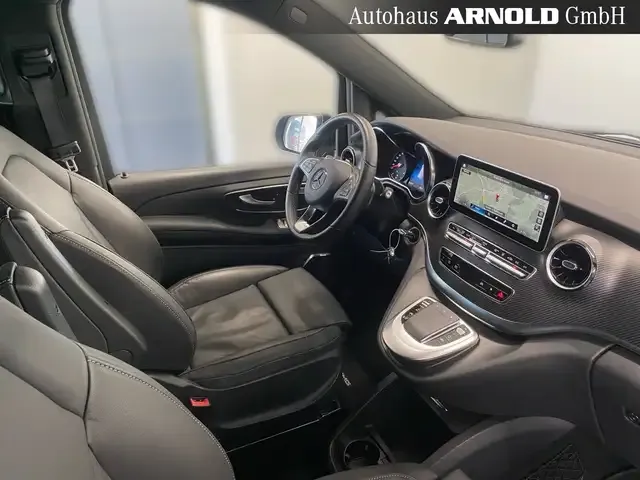 Mercedes-Benz V 220