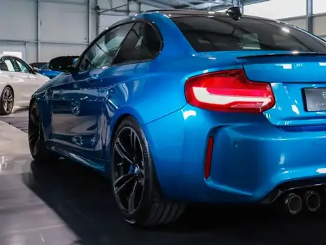 BMW M2