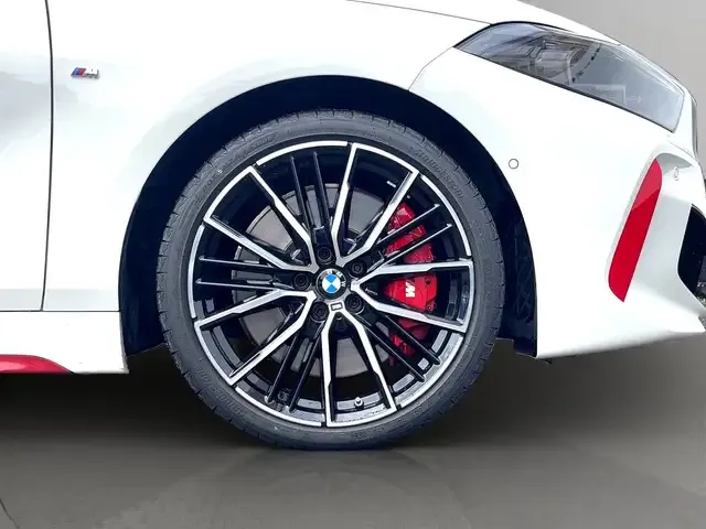 BMW 128