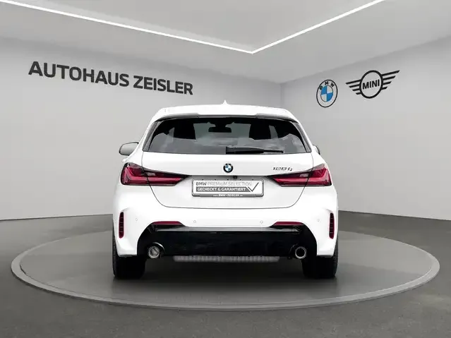 BMW 128