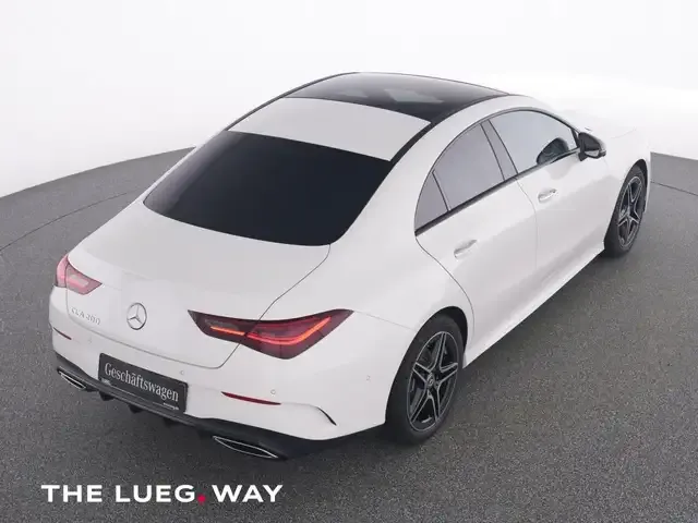 Mercedes-Benz CLA 200