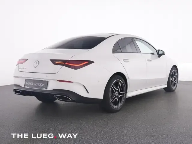 Mercedes-Benz CLA 200