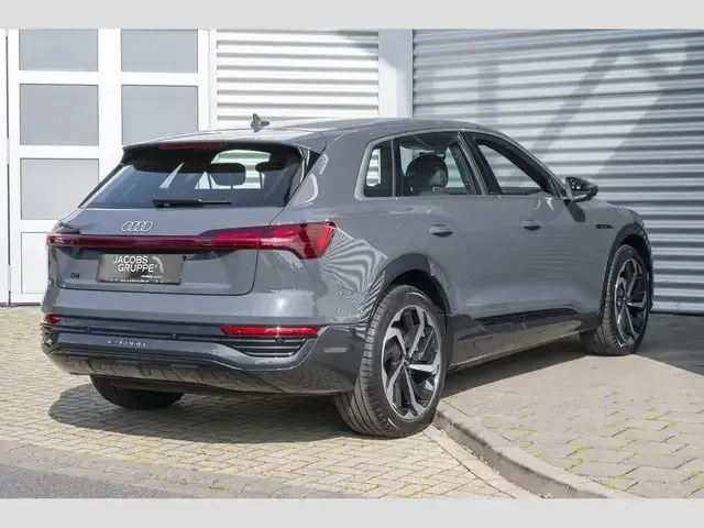 Audi Q8 e-tron