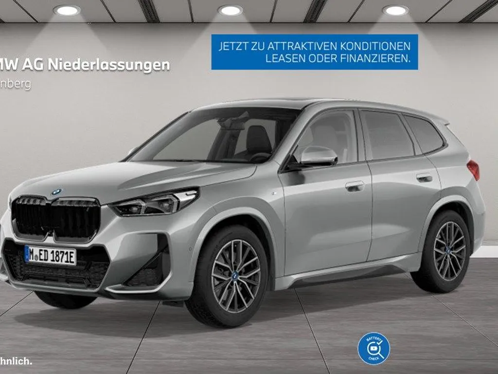 BMW iX1