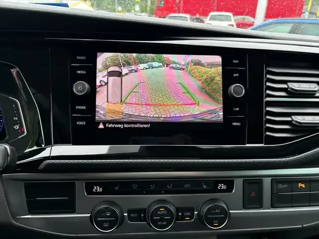 Volkswagen T6.1 Caravelle
