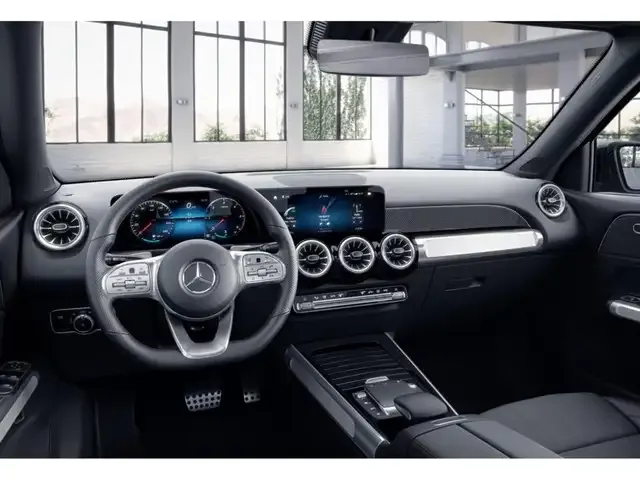 Mercedes-Benz GLB 220