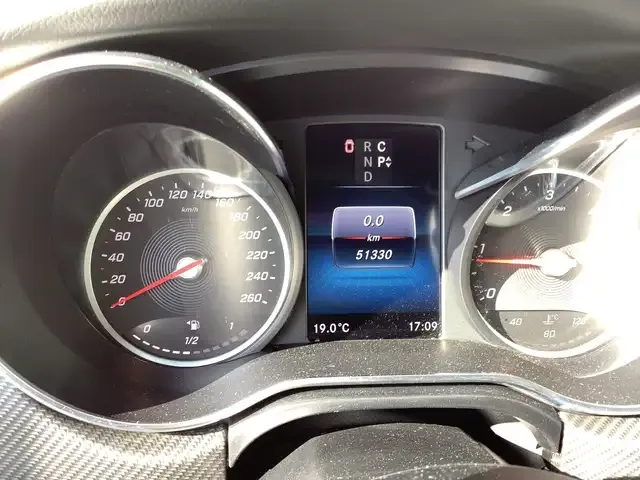 Mercedes-Benz V 300