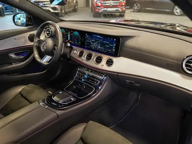 Mercedes-Benz E 300