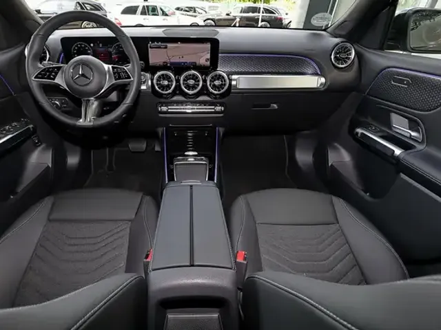 Mercedes-Benz GLB 200