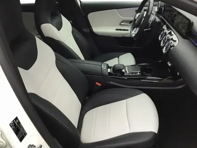 Mercedes-Benz A 35 AMG