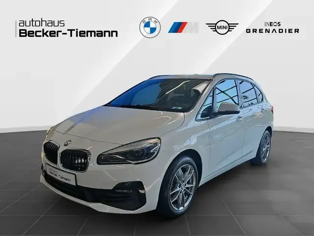 BMW 218