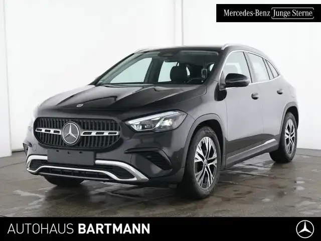 Mercedes-Benz GLA 220