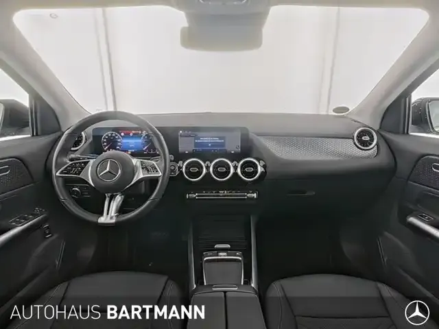 Mercedes-Benz GLA 220