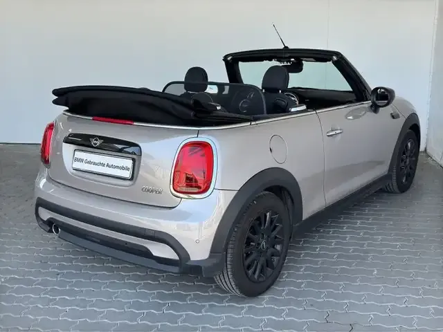 MINI Cooper Cabrio