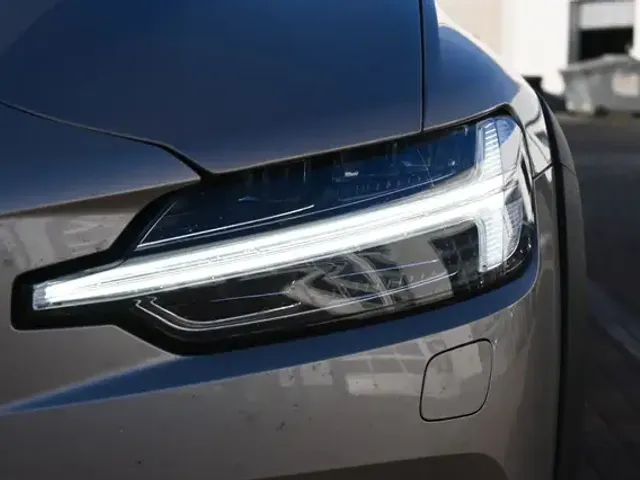 Volvo V60 Cross Country