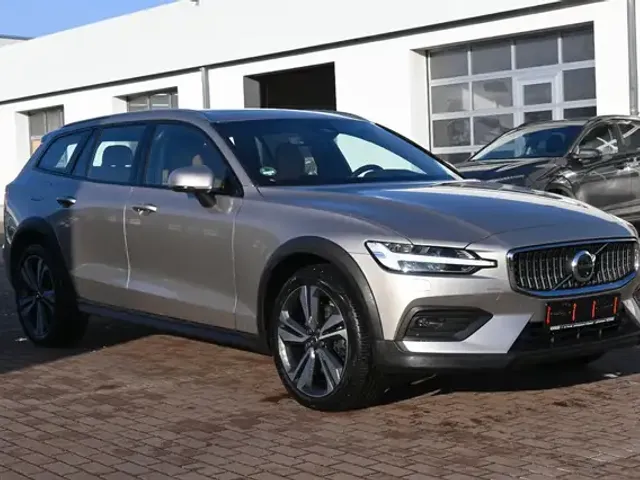 Volvo V60 Cross Country