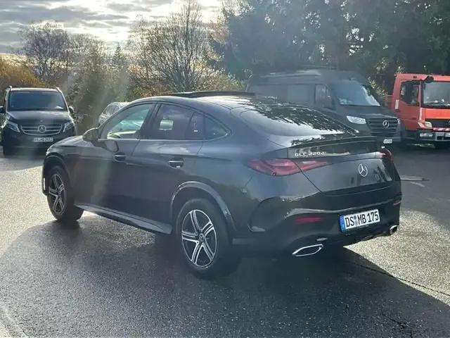 Mercedes-Benz GLC 220