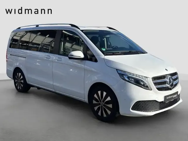 Mercedes-Benz V 220